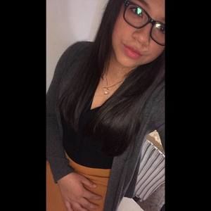 Meet your Posher, Daniela